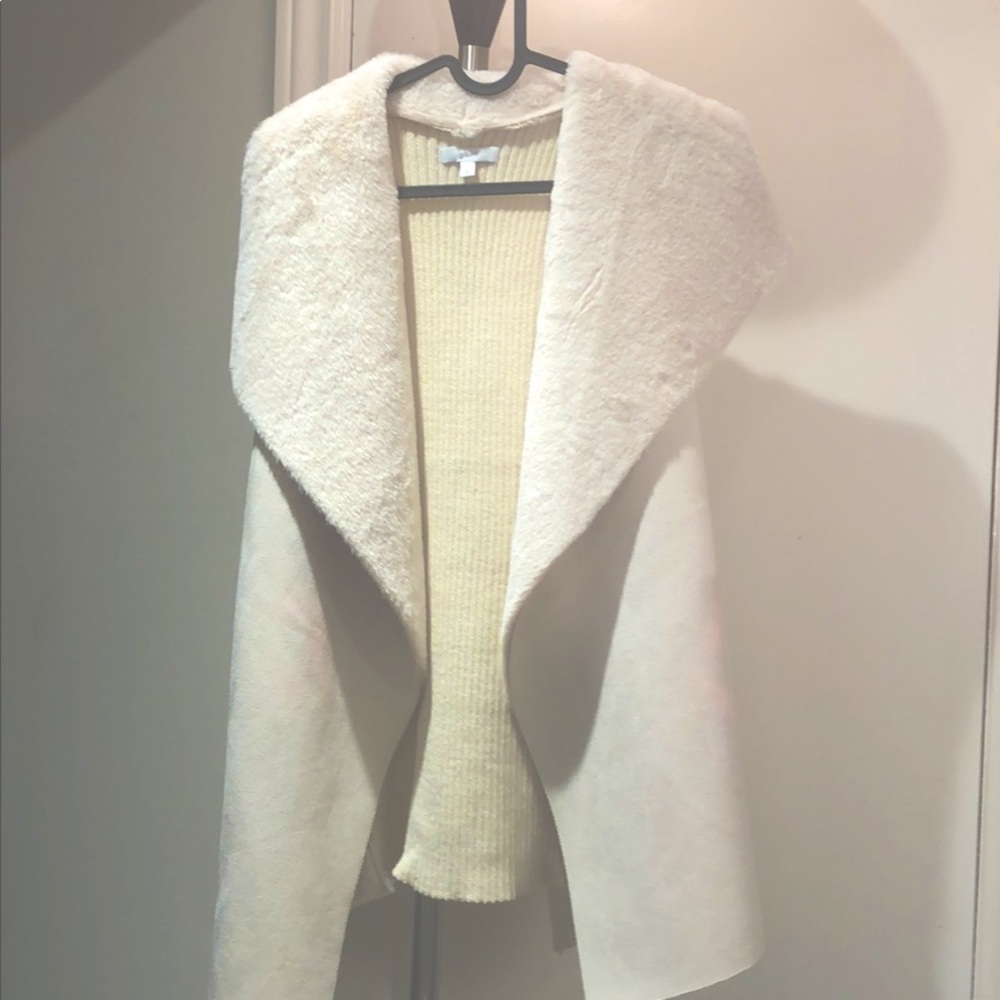 White Gilbert vest S